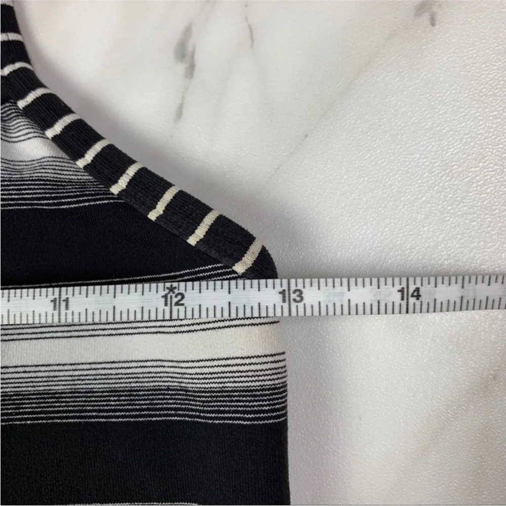 Lululemon Womens Size 6 Power Y Tank Luon Capilano Stripe Black White Racerback